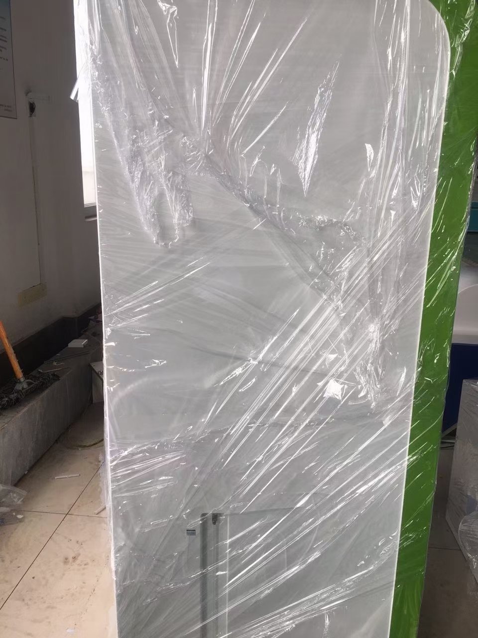 Secure wooden crate packaging for international colonic machine shipment