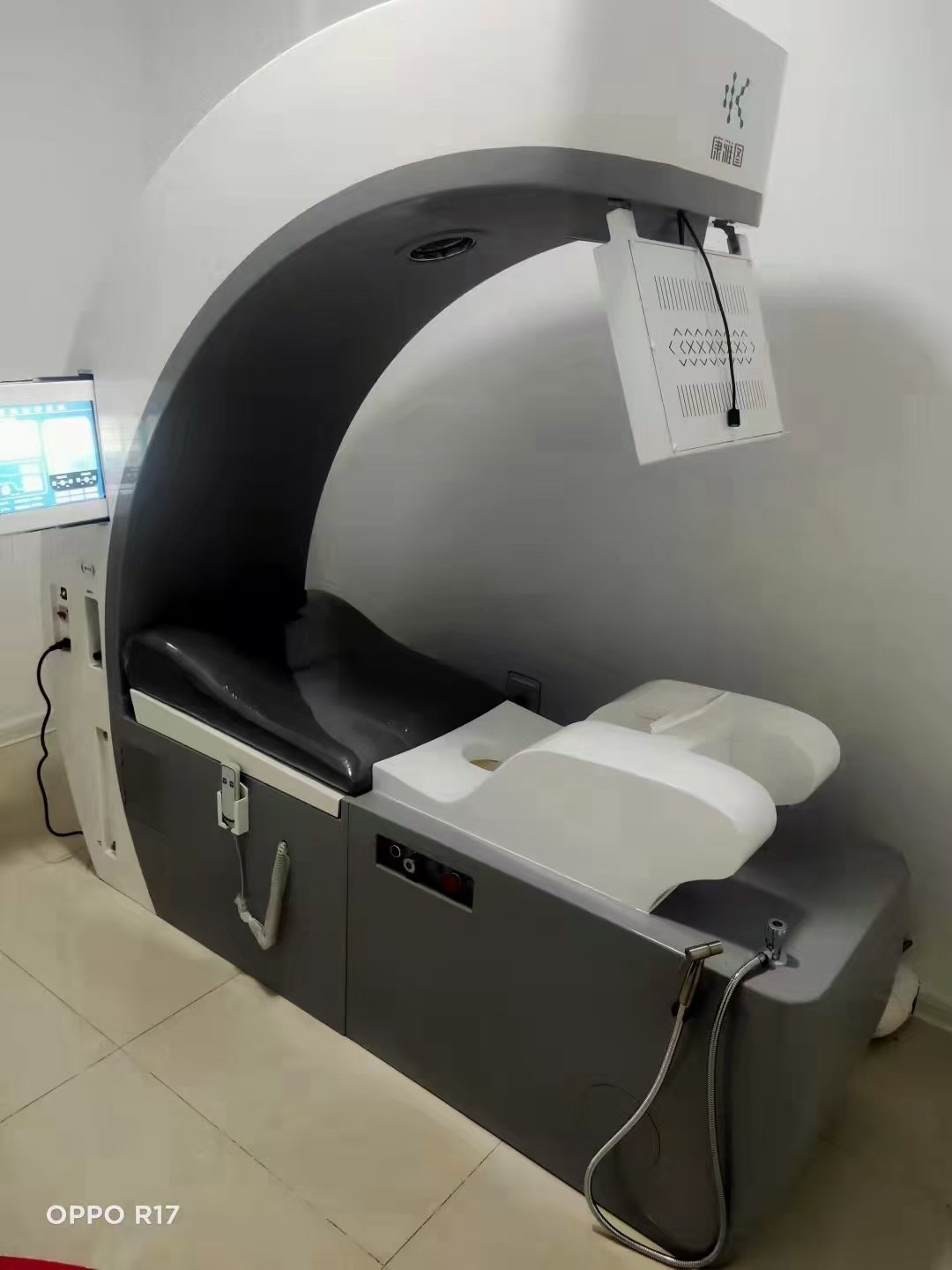 Various healthcare settings using MAIKONG colonic machines including clinics and spas