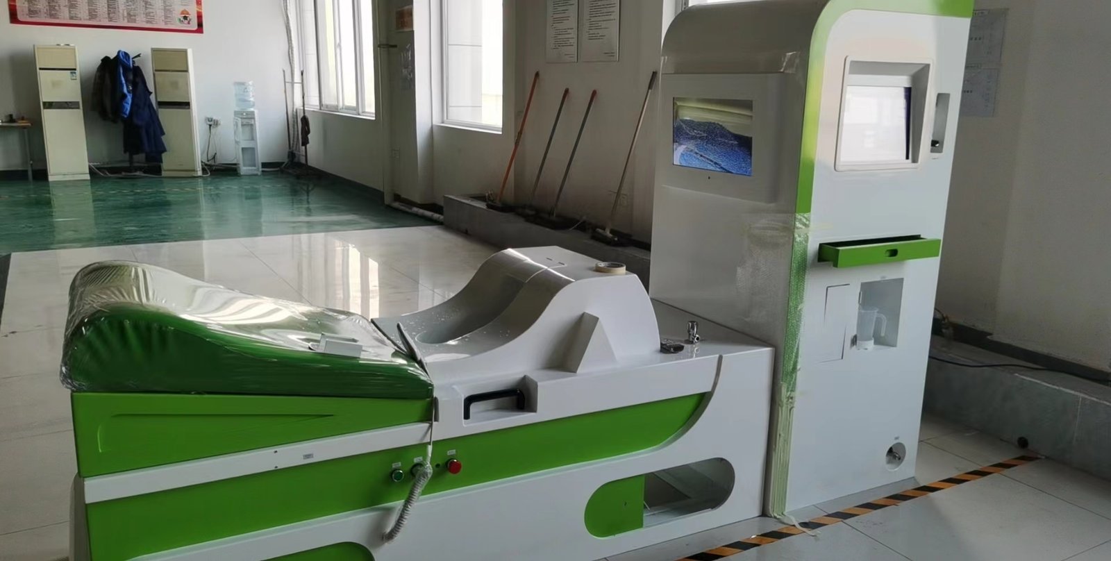 MK-880 closed system colonic machine control panel and interface